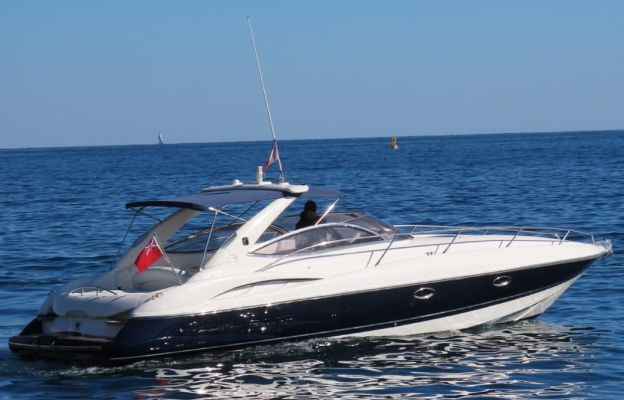 Hire Private Luxury Yacht